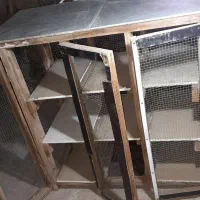 دوتا جفتگاه یکی چوبی ۹تایی یکی آهنی ۱۰تایی رفسنجان|لوازم جانبی حیوانات|رفسنجان, |دیوار