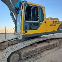 بیل مکانیکی ولوو 240 تمیز  معاوضه باهیوندا لاستیکی|خودرو سنگین|اسلام‌شهر, ملک‌آباد|دیوار