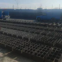 کارگر بلوک زنی