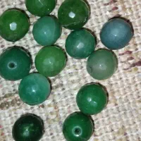 مهره های زمرد قدیمی