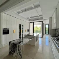 ۲۴۰متر طبقه اول /پلان تفکیکی/۳خواب/قابل مذاکره/