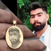 آویز برنجی چهره (حکاکی چهره سفارشی)|بدلیجات|تهران, بازار|دیوار