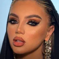 میکاپ و شنیون خاص