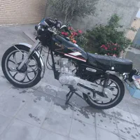 موتور ۱۲۵ پرواز