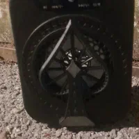 باند کوچک|پخش‌کننده همراه|بندر انزلی, متروپل|دیوار