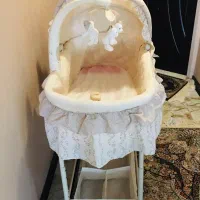 گهواره موزیکال کنار تخت مادر|تخت و صندلی بچه|کاشان, امیرکبیر|دیوار