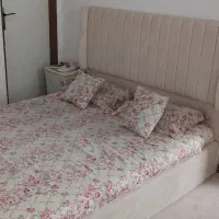 فروش تخت و میزتوالت و پاتختی