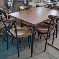 میزوصندلی ناهارخوریtonet۹۵۷۰