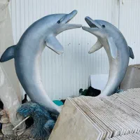 مجسمه بتنی دلفین