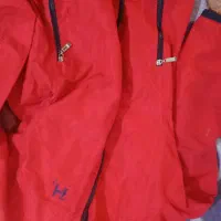 مقداری لباس در حد نو|لباس|فولادشهر, C3|دیوار