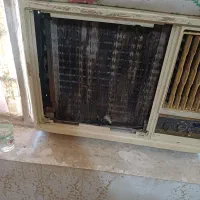 در دیوار کولر مبریم و مشتری کولر سوخت و خراب
