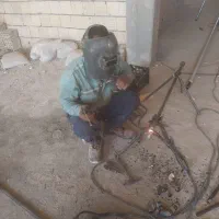 جوشکاری لوله وسقف شیروانی و نبشی کشی