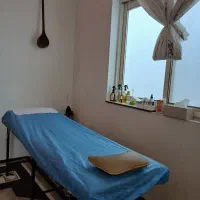 ماساژ و بادکش