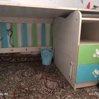 میز مطالعه جادار
