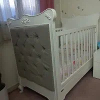 تخت کودک/در حد نو/اقتصادی|تخت و صندلی بچه|هشتگرد, شهرک بعثت|دیوار