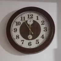 ساعت دیواری
