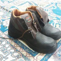 کفش کار|کیف، کفش، کمربند|فولادشهر, A6|دیوار