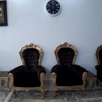 مبلمان ۹ نفره همراه میز وعسلی درجه‌یک