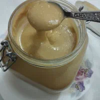 کره بادام زمینی و بادام