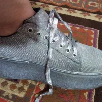 کفش|کیف، کفش، کمربند|شاهین‌شهر, مسکن مهر|دیوار