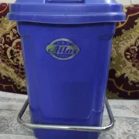 سطل کاربردی پدالی فلزی آبی رنگ و سطل در دار