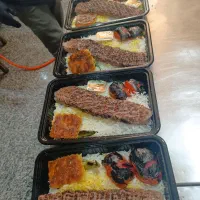 یک نفرماهر یا نیمه ماهربرای کار در غذای آماده