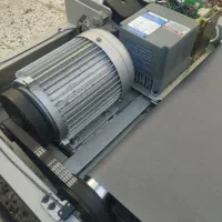 تردمیل باشگاهی غول پیکر.با 20کیلومتر سرعت.تحمل وزن