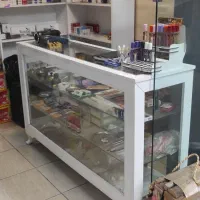 فروش لوازم و قفسه های ام دی اف به علت جا به جایی