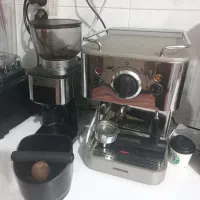 قهوه ساز همراه با اسیاب