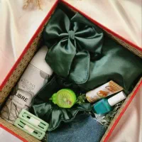 پک های مناسبتی|آرایشی، بهداشتی، درمانی|آران و بیدگل, |دیوار