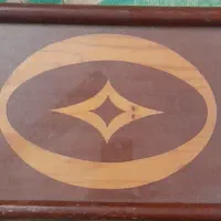 سینی چوبی  صنایع دستی روی صفحه شیشه ای