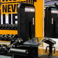 تجهیز باشگاه بدنسازی(سیم کش و وزنه آزاد و هوازی)