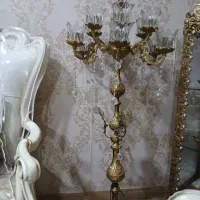 دو عدد لوستر ایستاده کنارسالنی ۱۳شعله برنز|لوستر و چراغ آویز|خرم‌آباد, |دیوار