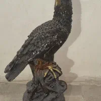 مجسمه عقاب کاملا سالم