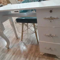 میزناخن،میز تحریر