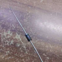 دیود یکسو کننده 1N4007