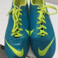 کفش فوتبالی چمن