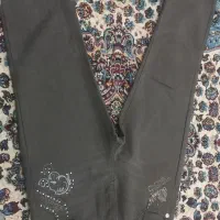 شلوار لی دخترانه|لباس|قم, چهل درخت‎|دیوار