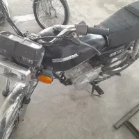 موتور 125تمام فابریک حتا راهنماهاش مزایده هس|موتورسیکلت|بندر ترکمن, |دیوار