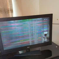 تلویزیون LG فقط صفحه ضربه خورده|تلویزیون و پروژکتور|اصفهان, درب سیبه علیا|دیوار