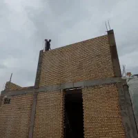 خانه نیمه ساخت