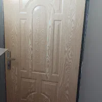 تلویزیون،بوفه،درب ورودی منزل