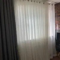 پرده با والان طوسی