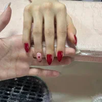 کاشت ناخن با کمترین قیمت پیروزی|خدمات آرایشگری و زیبایی|تهران, پرستار|دیوار