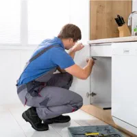 تعمیرات جزئی کابینت و کمد دیواری