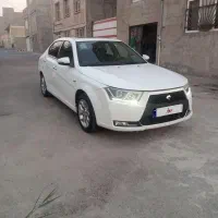 دنا پلاس توربو دنده ای  ۶ سرعته مدل ۱۴۰۱