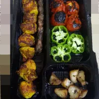 بیرون بر غذای اقتصادی و کارگری پر حجم باکیفیت