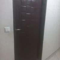 درب چوبی به همراه در هایی کمد دیواری