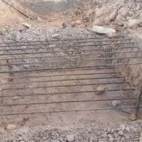 تخریب و کنده کاری ساختمان شبانه روزی، پیکور