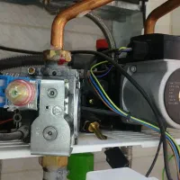 تعمیرات تخصصی انواع پکیج بوتان|آبگرمکن، پکیج، شوفاژ|سنندج, |دیوار